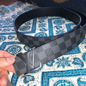 New Louis Vuitton Mens Belt Size 32-34